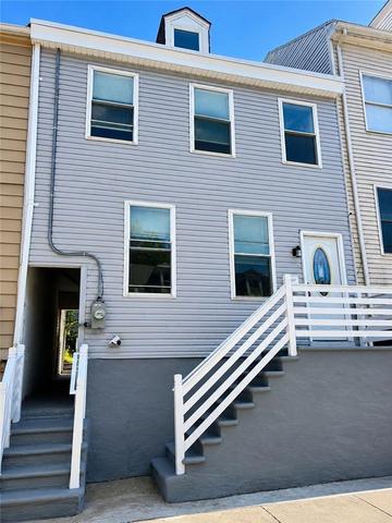 718 Ferry St, Easton, PA 18042