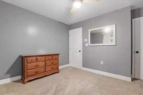 Bedroom - 142 Saunders Dr, Saw Creek, PA 18324 photo 3 of 8