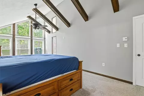 Bedroom - 142 Saunders Dr, Saw Creek, PA 18324 photo 5 of 8