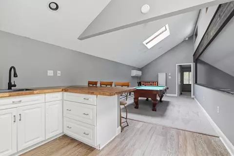 Entry Way - 142 Saunders Dr, Saw Creek, PA 18324 photo 5 of 5