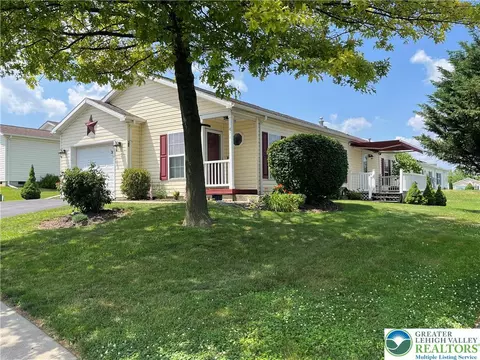 671 Kykuit Pl, Forks Twp, PA 18040