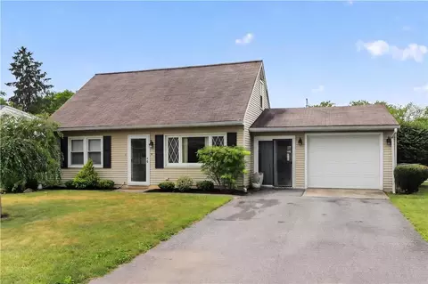 19 Wilden Dr, Palmer Township, PA 18045