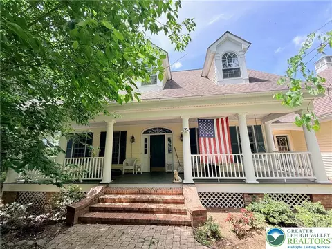 237 Eastshore Dr, East Stroudsburg, PA 18301