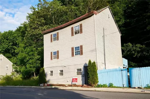 257 Peacock St #255, Pottsville, PA 17901