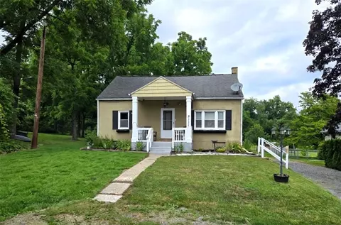 5111 Spruce Rd, Emmaus, PA 18049