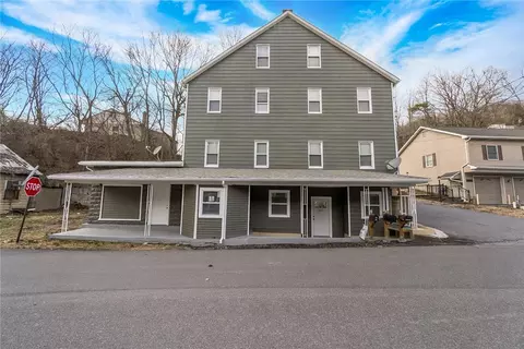 2269 Pennsylvania Ave, Bangor, PA 18013
