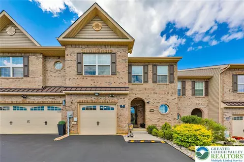 4277 Beech Dr, Nazareth, PA 18064