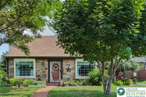 429 Beechwood St, Emmaus, PA 18049