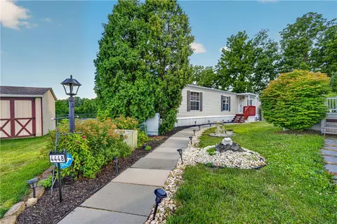 4448 Marworth Ct, Macungie, PA 18062