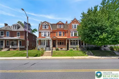 225 E Main St, Kutztown, PA 19530