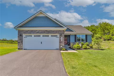 4227 Mimosa Ln, Whitehall Twp, PA 18052