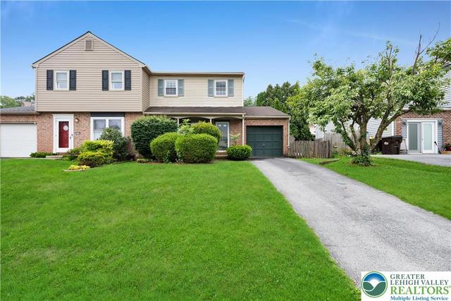 4160 Salem Dr, Emmaus, PA 18049