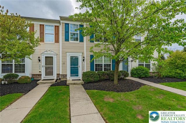 1396 Artisan Ct, Breinigsville, PA 18031