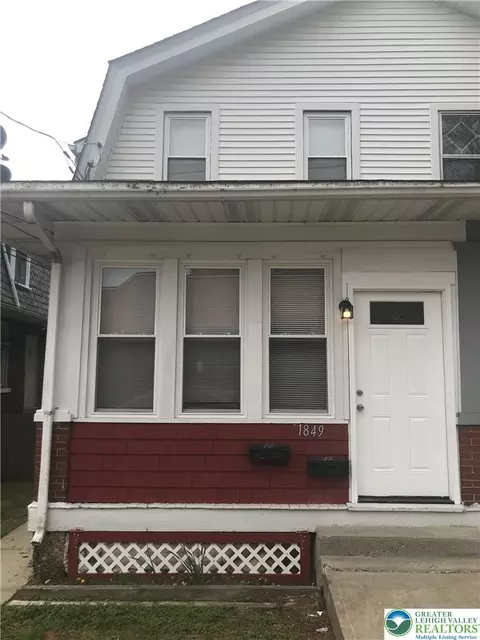 1849 Market St, Bethlehem, PA 18018
