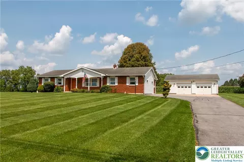 700 Newlins Rd E, Forks Twp, PA 18042