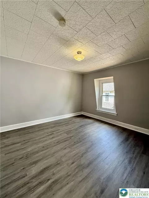 Bedroom - 720 Park St, Fullerton, PA 18052 photo 4 of 8