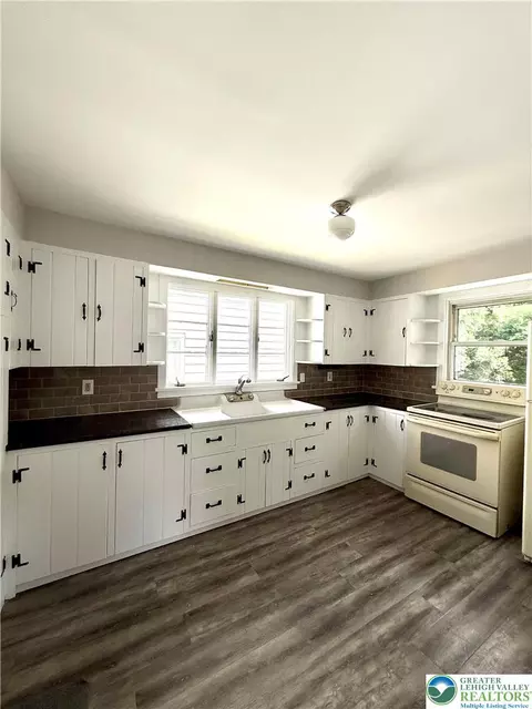 Kitchen - 720 Park St, Fullerton, PA 18052 photo 3 of 9