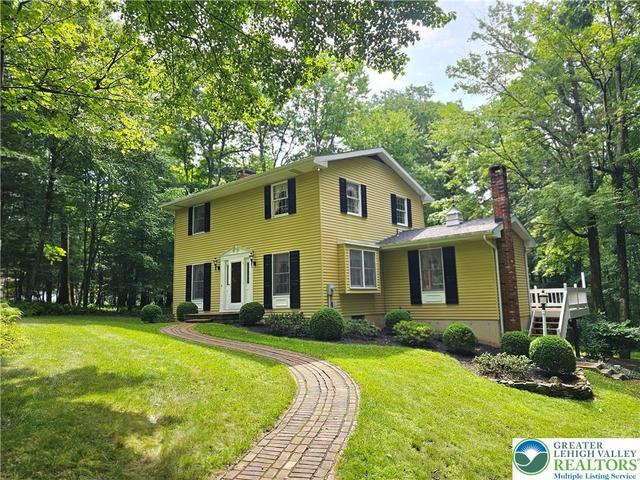 125 Ridge Ct, Saylorsburg, PA 18353