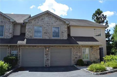 17 Tamarack Ct, Forks Twp, PA 18040