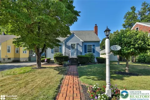 132 E Landis St, Coopersburg, PA 18036