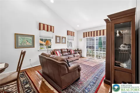 Living - 1862 Gregory Pl, Hellertown, PA 18055 photo 5 of 7