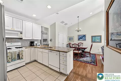 Kitchen - 1862 Gregory Pl, Hellertown, PA 18055 photo 1 of 3