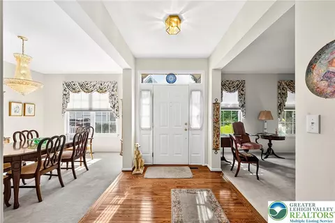 Entry Way - 1862 Gregory Pl, Hellertown, PA 18055 photo 2 of 4