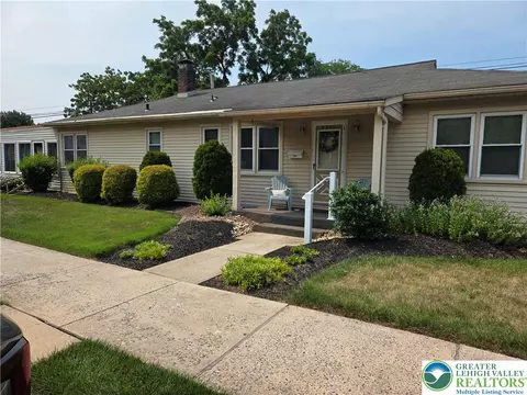 2301 W Walnut St, Allentown, PA 18104