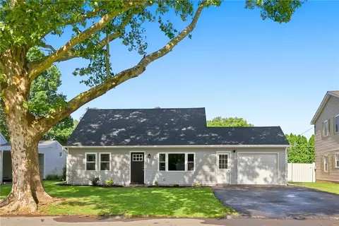 21 Edie Ln, Easton, PA 18045