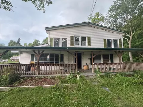 7735 Pohopoco Dr, Kunkletown, PA 18058