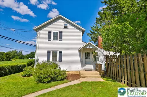 Exterior - 666 Point Phillips Rd, Bath, PA 18014 photo 2 of 24