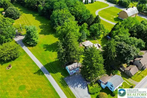 View/Area - 666 Point Phillips Rd, Bath, PA 18014 photo 3 of 11
