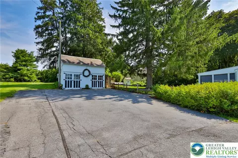 Exterior - 666 Point Phillips Rd, Bath, PA 18014 photo 10 of 24