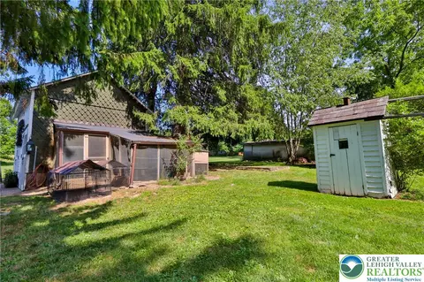 Exterior - 666 Point Phillips Rd, Bath, PA 18014 photo 21 of 24