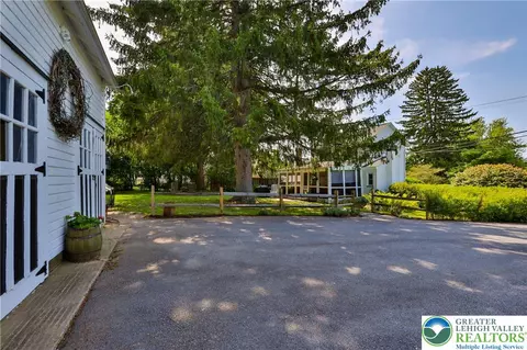 Exterior - 666 Point Phillips Rd, Bath, PA 18014 photo 14 of 24