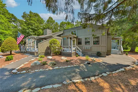 129 Condor Dr #17, Lehman Twp, PA 18371
