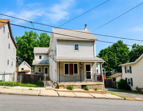 130 Bridge St, Lehighton, PA 18235