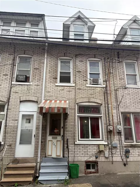 747 Railroad St, Allentown, PA 18102