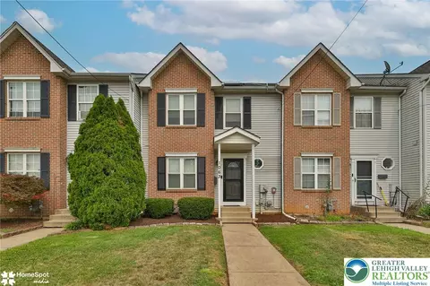1063 Howertown Rd, Catasauqua, PA 18032