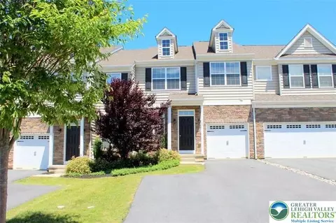 183 Redclover Ln, Allentown, PA 18104