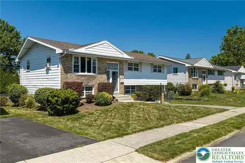 1535 Ralston Rd, Bethlehem, PA 18018