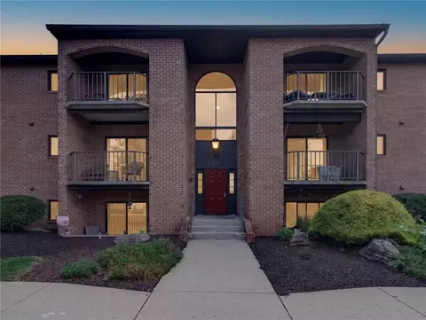 916 Cold Spring Rd #4, Allentown, PA 18103