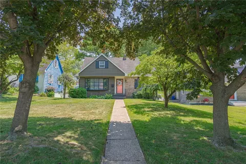 1536 Bushkill St, Easton, PA 18042