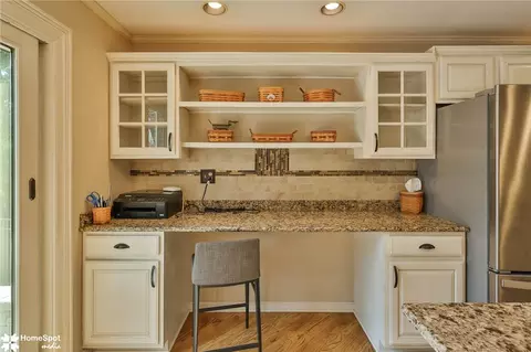 Kitchen - 320 High St, Hellertown, PA 18055 photo 3 of 4
