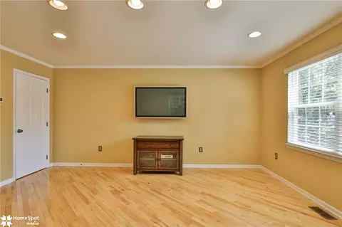 Living - 320 High St, Hellertown, PA 18055 photo 2 of 3