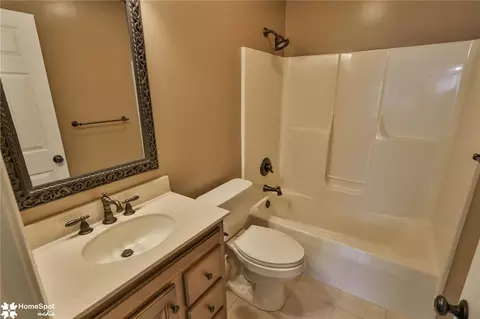 Bath - 320 High St, Hellertown, PA 18055 photo 5 of 5