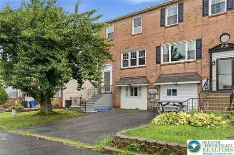 236 Vista Dr, Easton, PA 18042