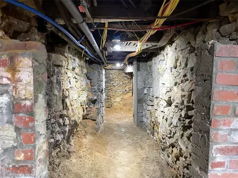 Entry Way - 57 E Garrison St, Bethlehem, PA 18018 photo 3 of 7