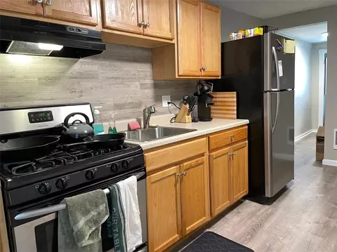 Kitchen - 57 E Garrison St, Bethlehem, PA 18018 photo 1 of 8