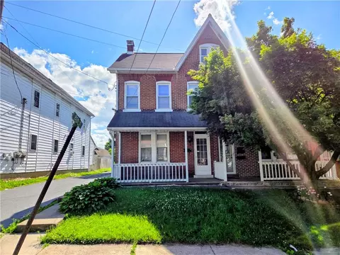 2330 5th St #1, Allentown, PA 18103